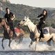 Зак Эфрон и Мишель Родригес веселяться во время конной прогулки на Сардинии