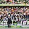 Сборная Германии по выездке празднует победу в Всемирных конных играх