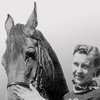 Фотовыставка "Девушка. Лошади. Самолеты": легендарная Нина Громова!