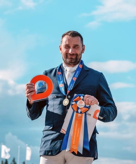 Сергей Петров победитель Гран-при в Horseka