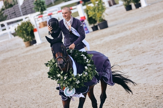 Андрей Лысенко взял золото и бронзу на Гран-при Horseka Derby